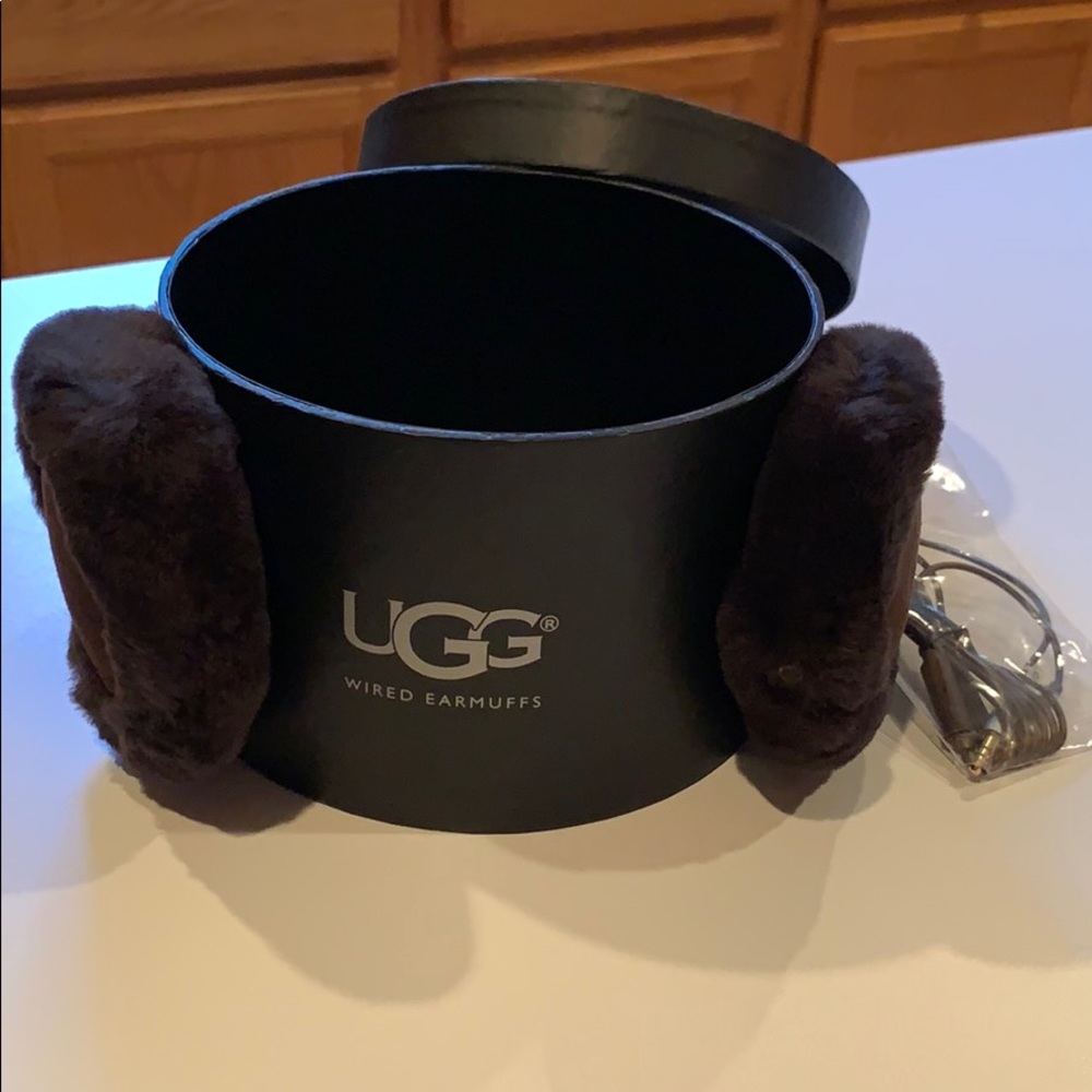 BRAND NEW UGG Wired Earmuffs Brown